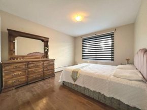 Comfortable entire 3BDR Apt in Laval Montreal